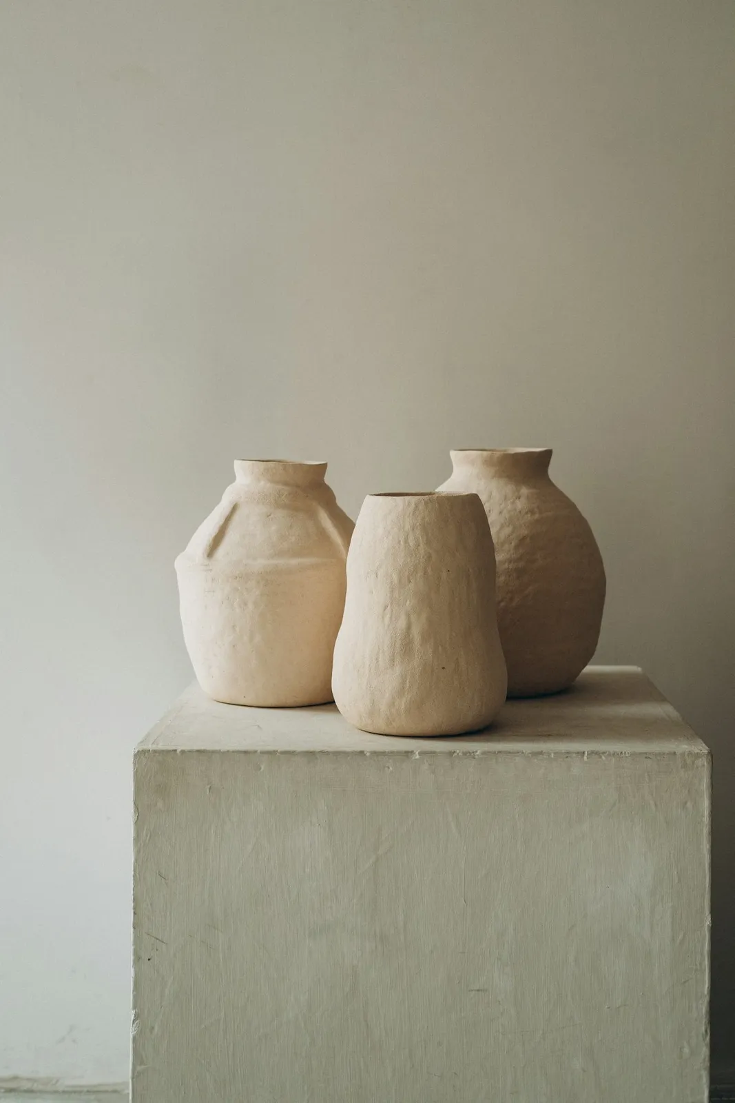 Vase en céramique brute